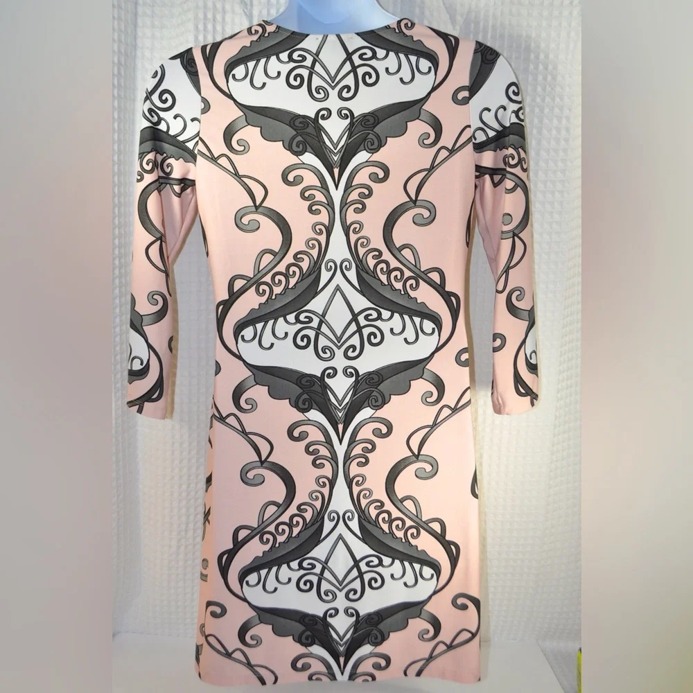 Blooming Rose Light Pink Dress w Bold Pattern & Keyhole Chest Women’s Size Large - Picture 5 of 6
